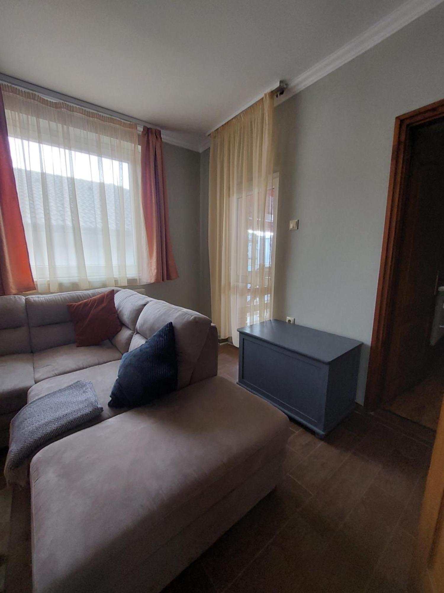 Akacvirag Airport Vendeghaz Apartment Debrecen Exterior photo